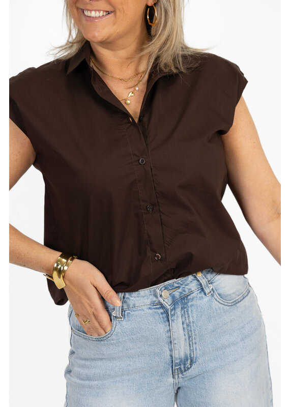 21Jewelz Basic mouwloos blousje - bruin