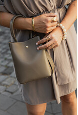 21Jewelz Bucket tas met gouden details - donkertaupe