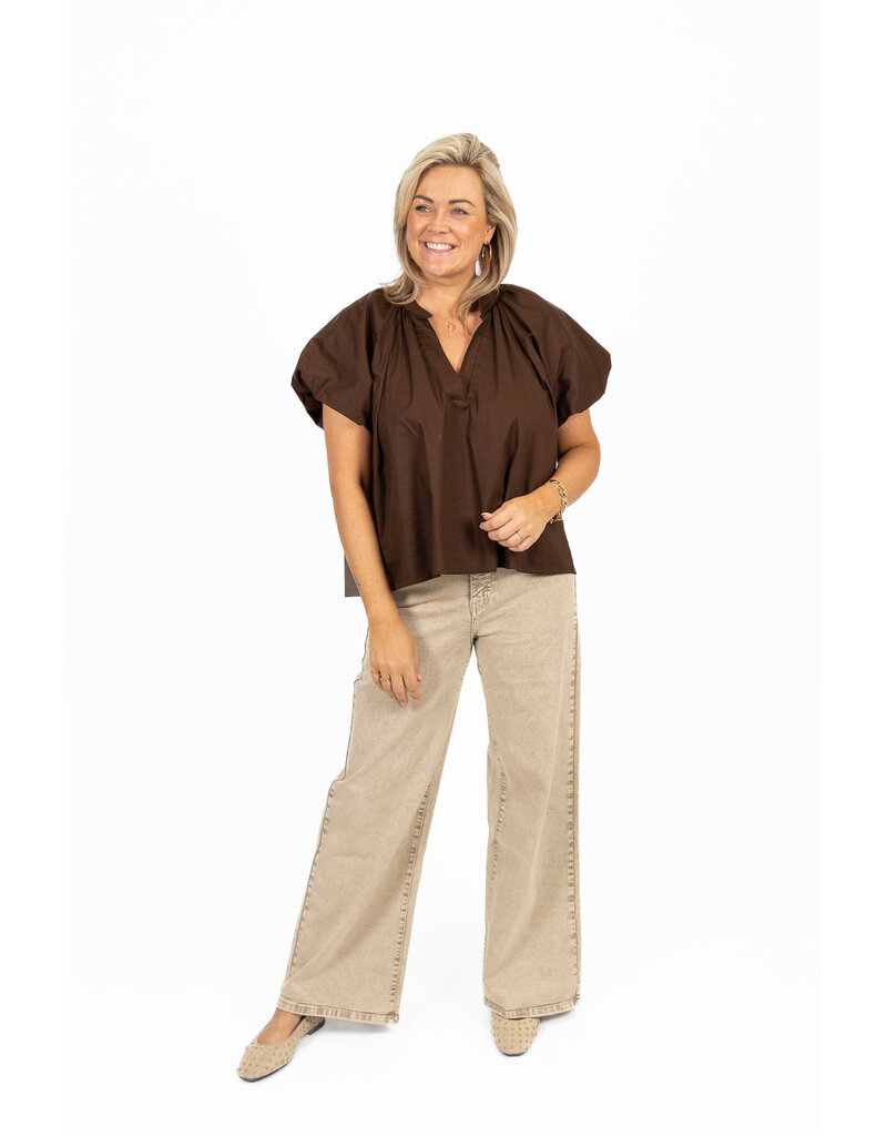 21Jewelz Effen blouse met v-hals & pofmouw - bruin