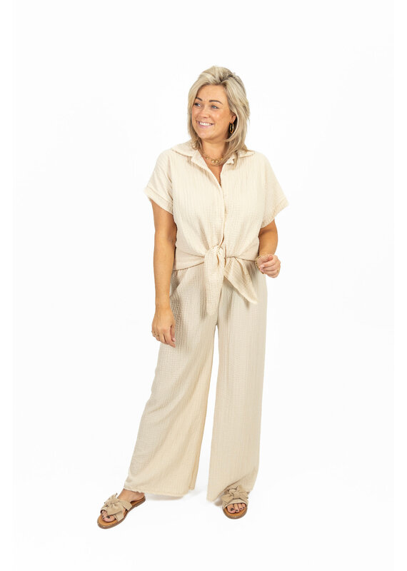 21Jewelz Losvallende co-ord set met knoopdetail - beige