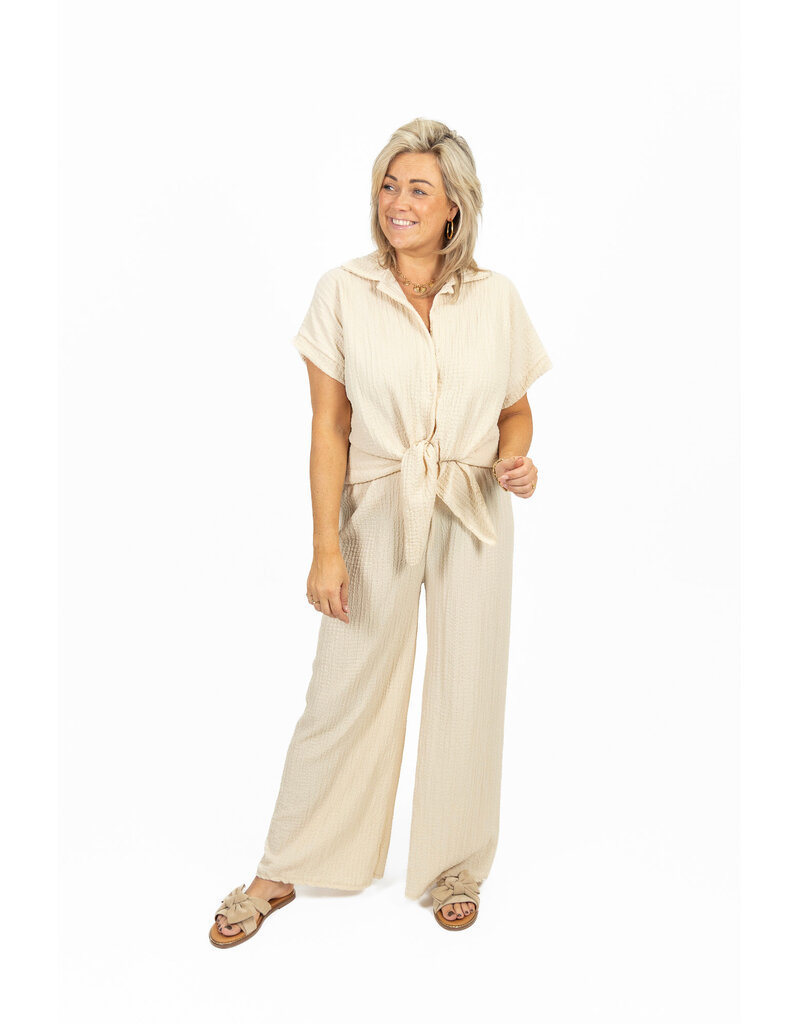 21Jewelz Losvallende co-ord set met knoopdetail - beige