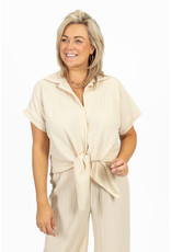 21Jewelz Losvallende co-ord set met knoopdetail - beige