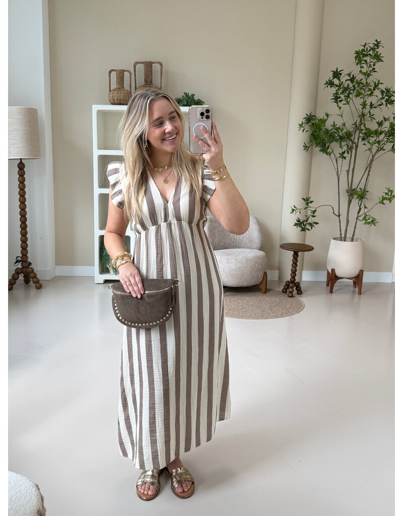 21Jewelz Mouwloze mousseline jurk met ruffles - beige gestreept