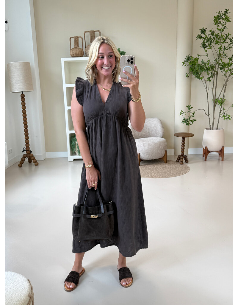 21Jewelz Mouwloze mousseline jurk met ruffles - bruin