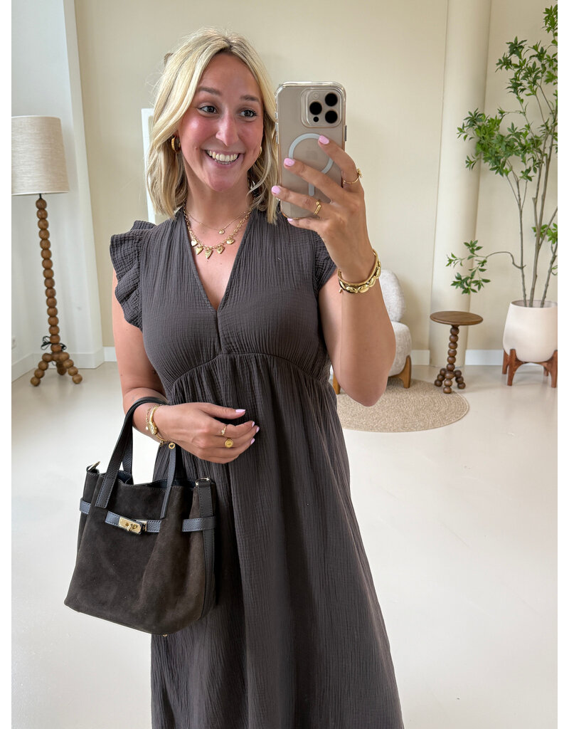 21Jewelz Mouwloze mousseline jurk met ruffles - bruin