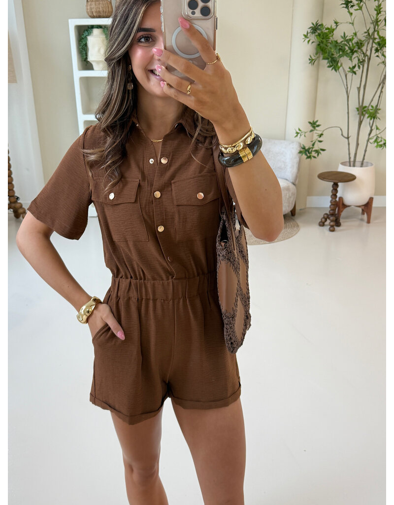 21Jewelz Playsuit met gouden knoopjes - bruin