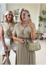 21Jewelz Mouwloze blouse met ruffles & knoopdetail - camel