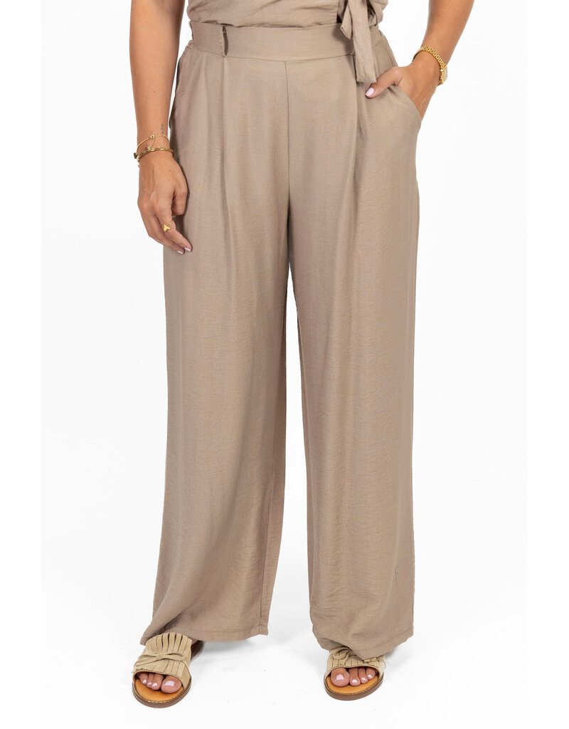 21Jewelz Co-ord set met strik gilet - beige