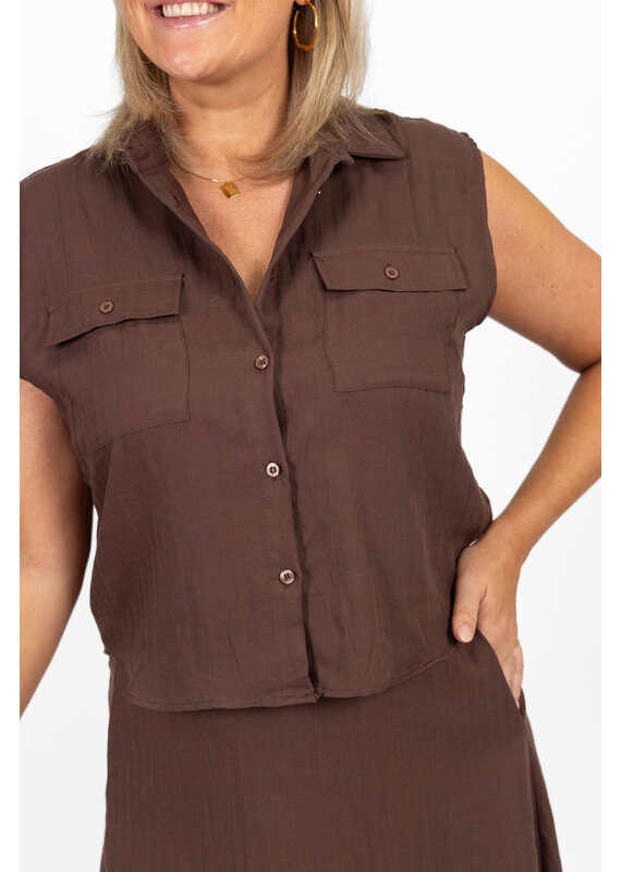 21Jewelz Effen linnen mouwloze blouse met zakjes - bruin