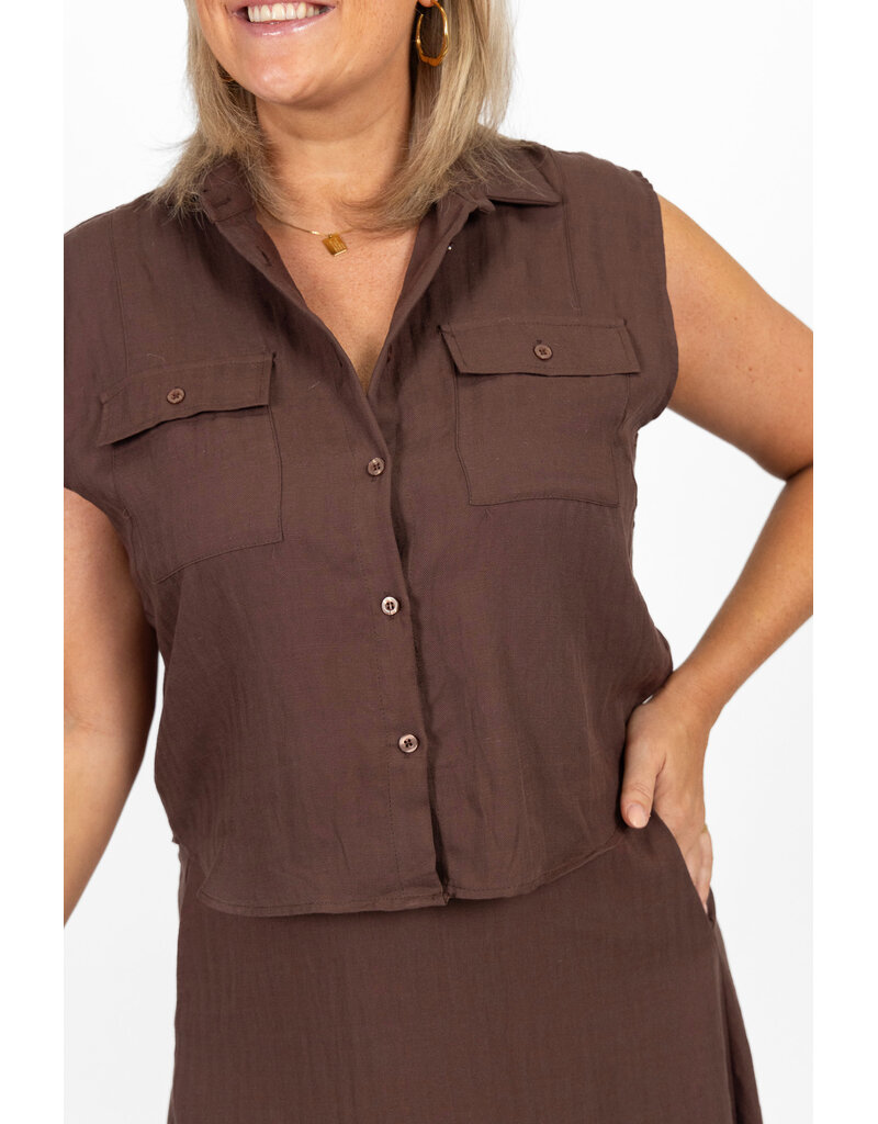 21Jewelz Effen linnen mouwloze blouse met zakjes - bruin