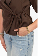 21Jewelz Blazer met korte mouwen & knoopdetail - bruin