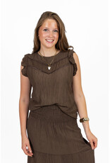 21Jewelz Top met embroidery detail & ruffle mouwtjes - bruin