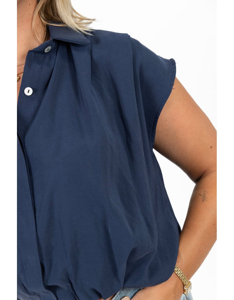 21Jewelz Geplooide mouwloze zomer blouse - donkerblauw