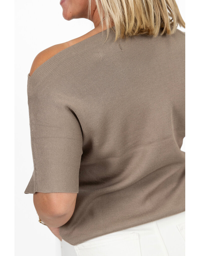 21Jewelz Effen truitje met boothals - taupe