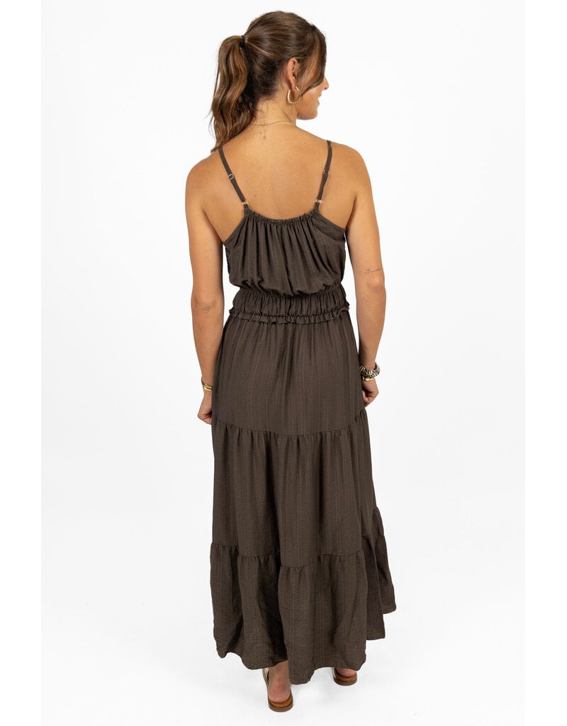 21Jewelz Mouwloze maxi jurk met koordje & ruches - bruin