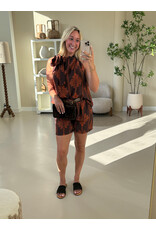 21Jewelz Mouwloze top met strik & palmboomprint - bruin