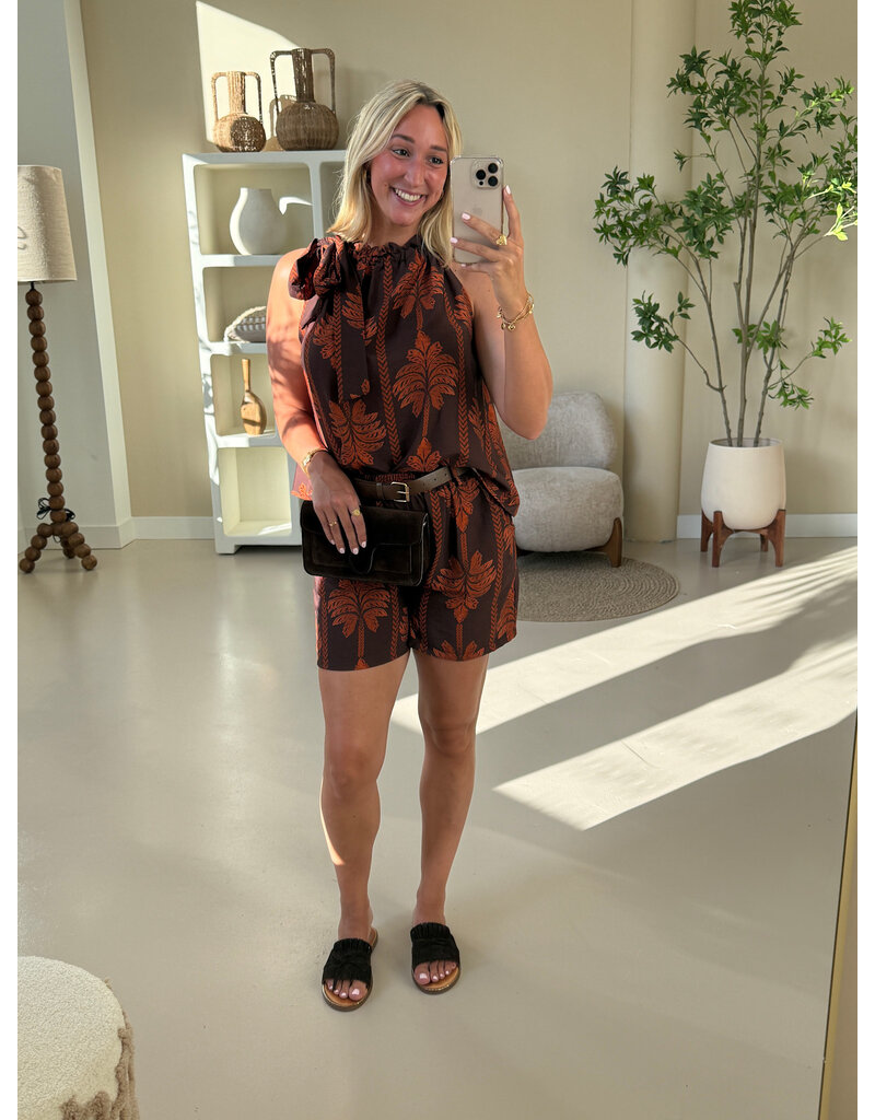 21Jewelz Mouwloze top met strik & palmboomprint - bruin