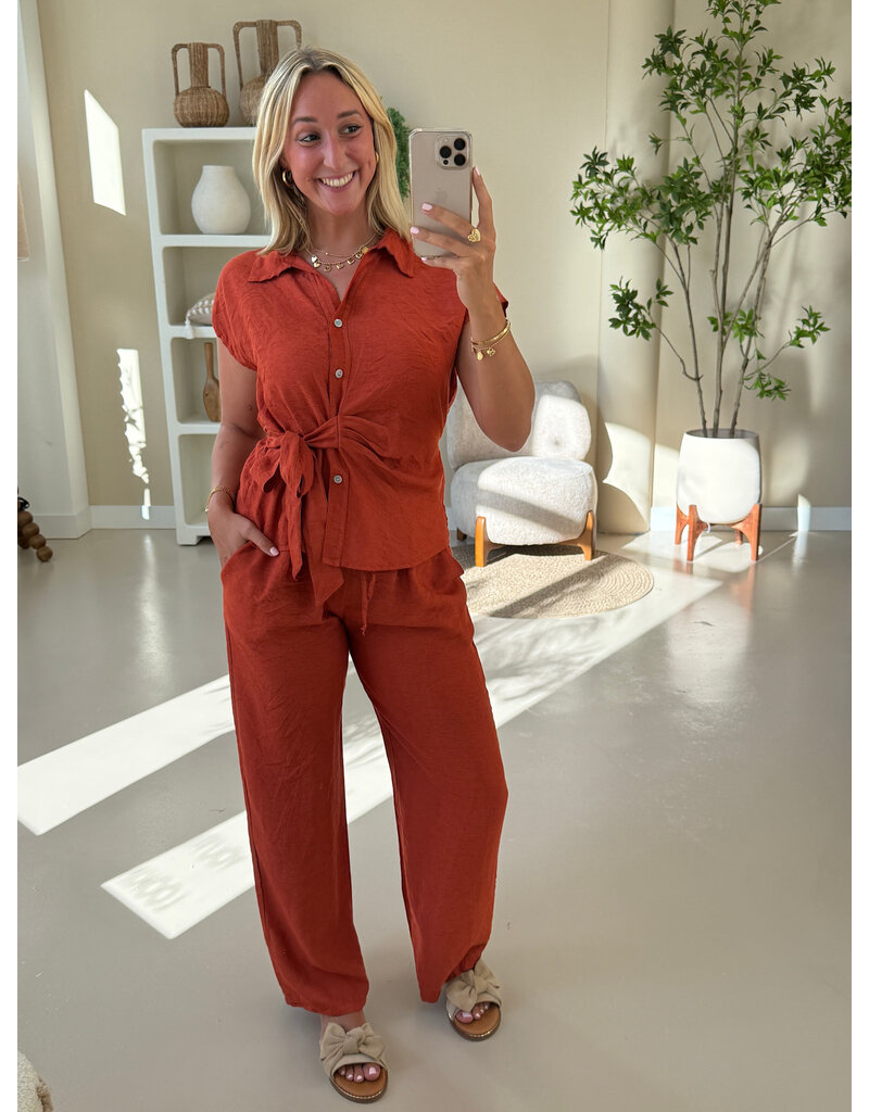 21Jewelz Luchtige zomer blouse met strikdetail - roest