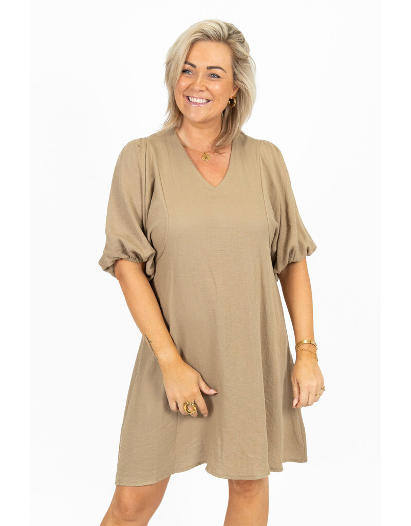 21Jewelz Effen basic jurkje met v-hals & ceintuur - camel