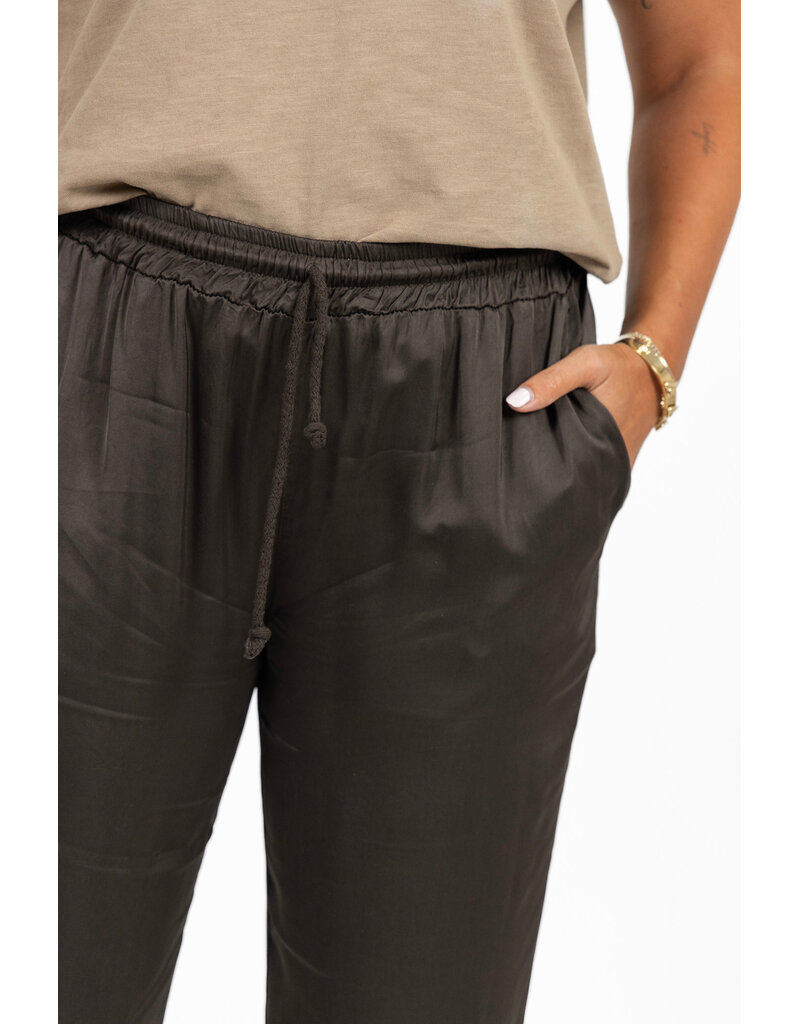21Jewelz Satijn-look pantalon met koordje - bruin