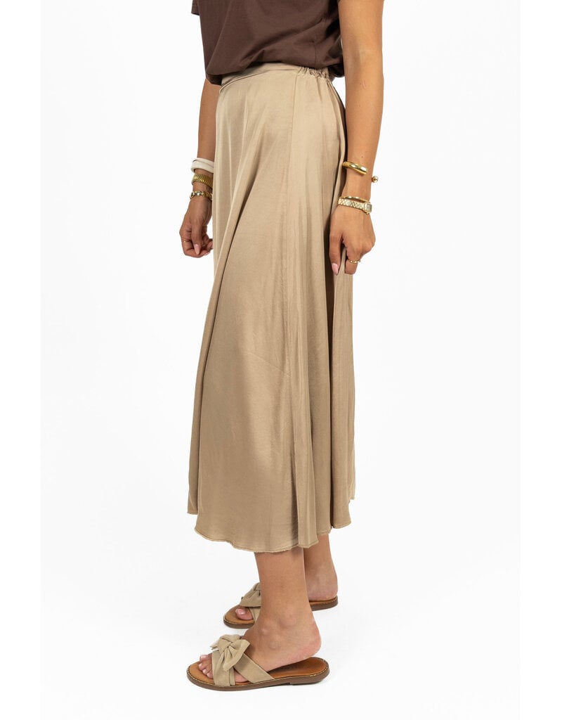 21Jewelz Satijn-look rok met elastische band - beige