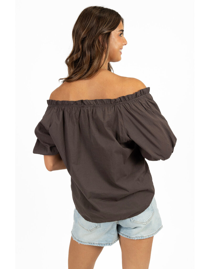 21Jewelz Blouse met strikdetail en pofmouw - bruin