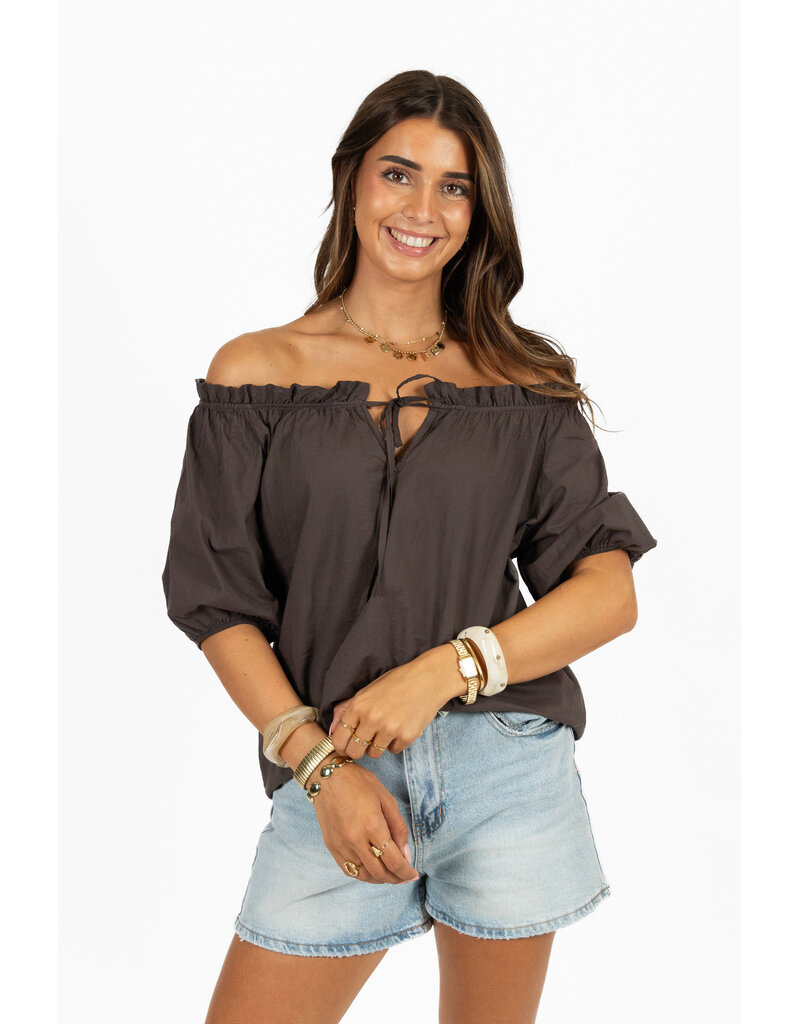 21Jewelz Blouse met strikdetail en pofmouw - bruin