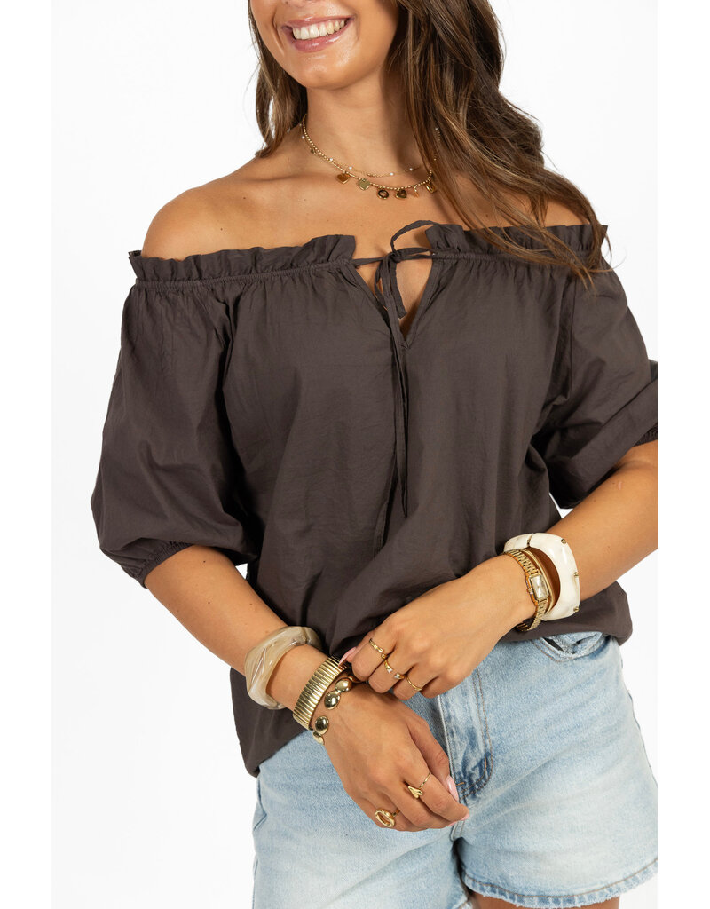 21Jewelz Blouse met strikdetail en pofmouw - bruin