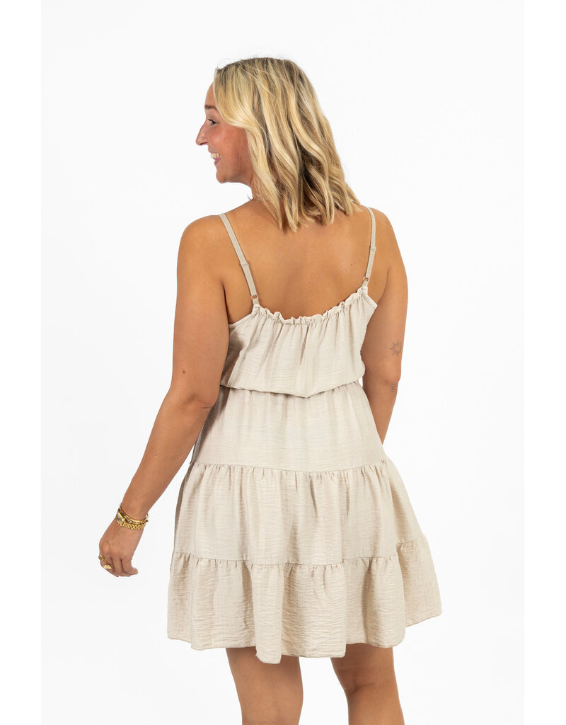 21Jewelz Mouwloos jurkje met koordje & ruches - beige