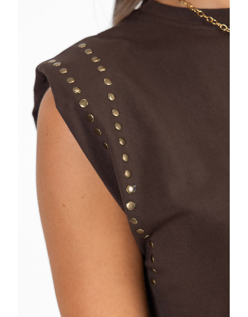 21Jewelz Mouwloze top met studs - donkerbruin
