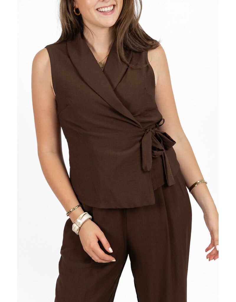 21Jewelz Co-ord set met strik gilet  - bruin