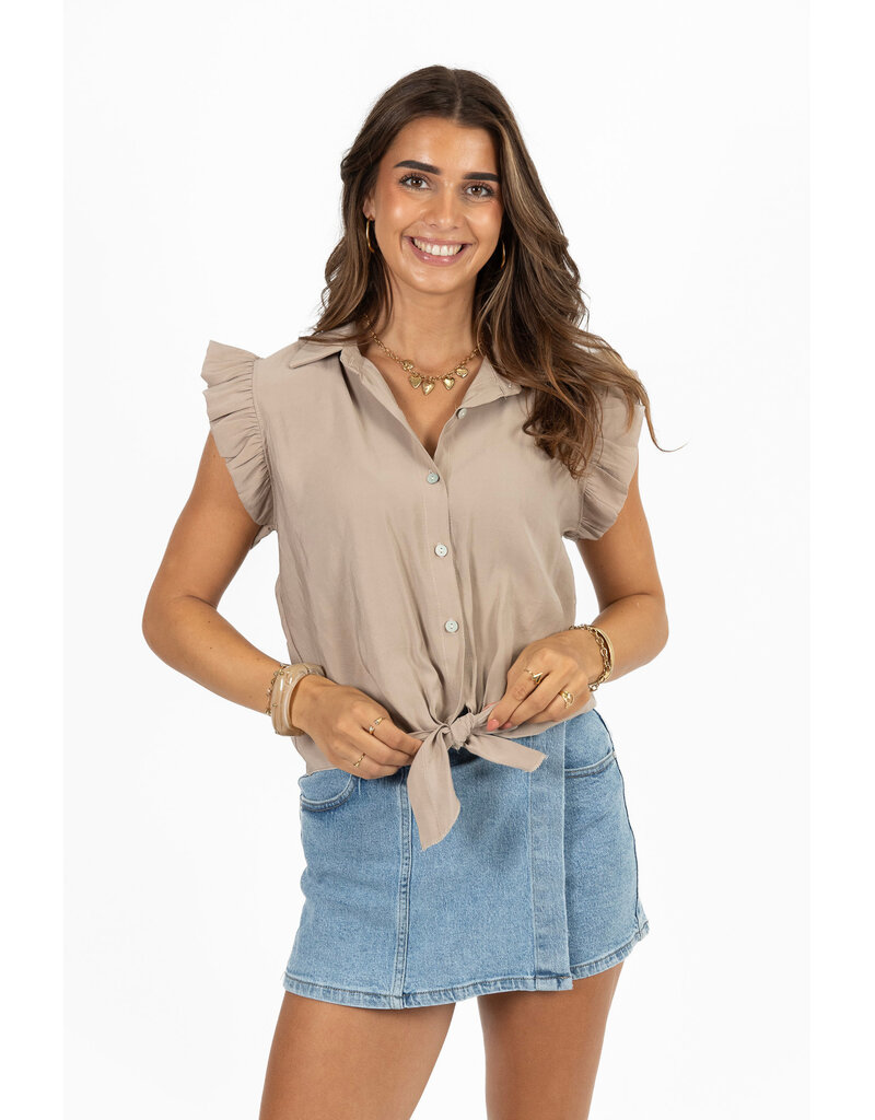21Jewelz Blouse met knoopdetail & ruffles - donker beige