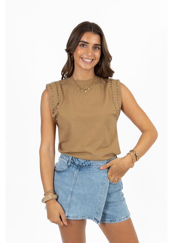 21Jewelz Mouwloze top met studs - camel