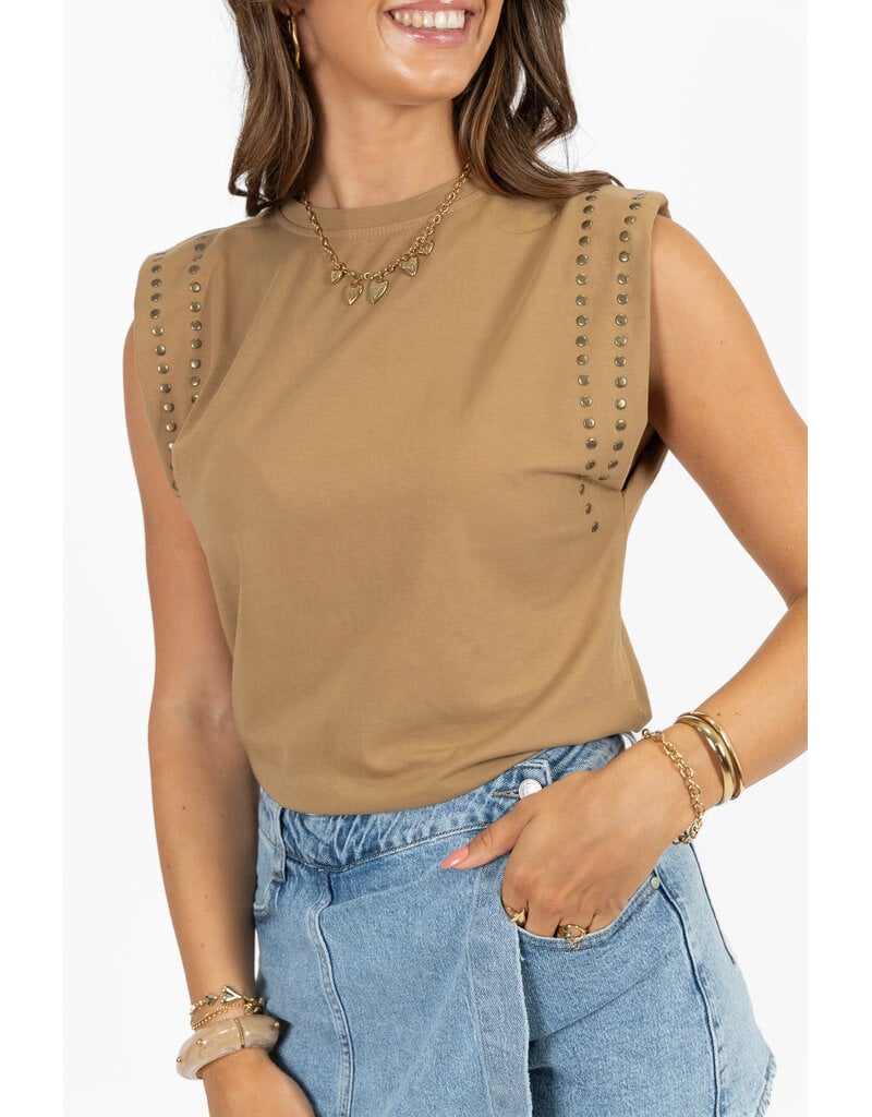 21Jewelz Mouwloze top met studs - camel