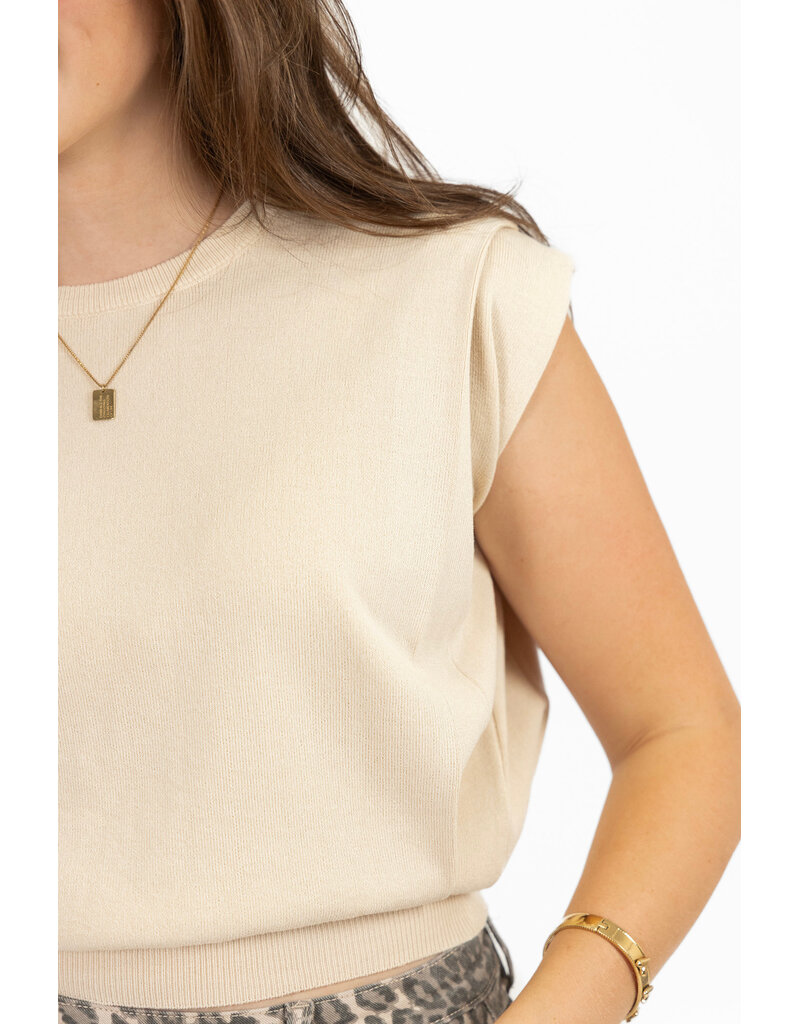 21Jewelz Fijn gebreide top met schoudervulling - beige