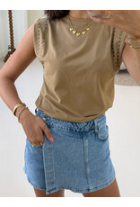 21Jewelz Mouwloze top met studs - camel