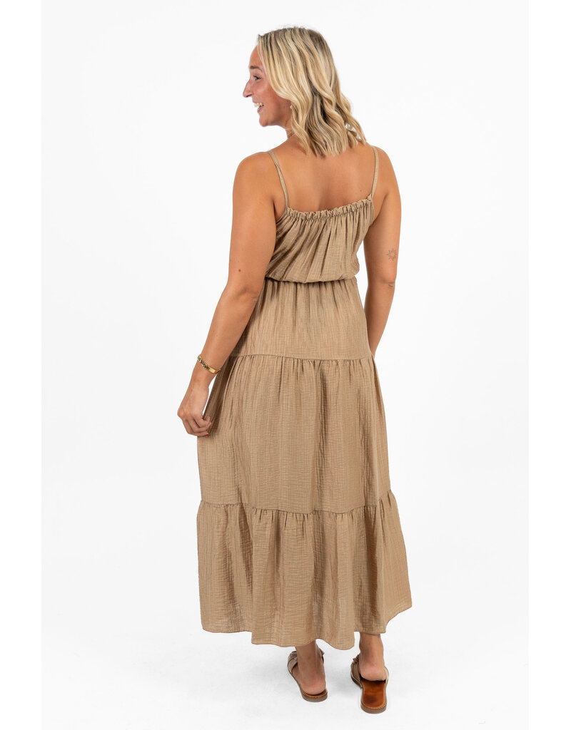 21Jewelz Mouwloze maxi jurk met koordje & ruches - camel