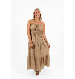 21Jewelz Mouwloze maxi jurk met koordje & ruches - camel