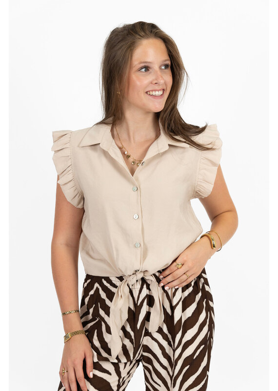 21Jewelz Blouse met knoopdetail & ruffles - beige