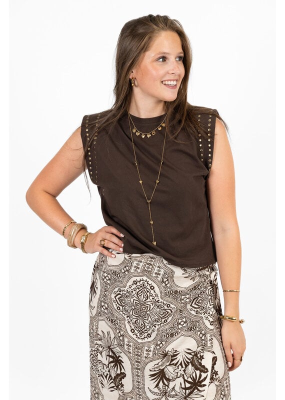 21Jewelz Mouwloze top met studs - donkerbruin