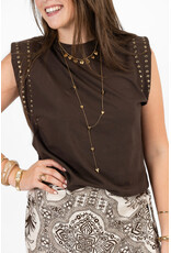 21Jewelz Mouwloze top met studs - donkerbruin
