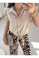 21Jewelz Blouse met knoopdetail & ruffles - beige
