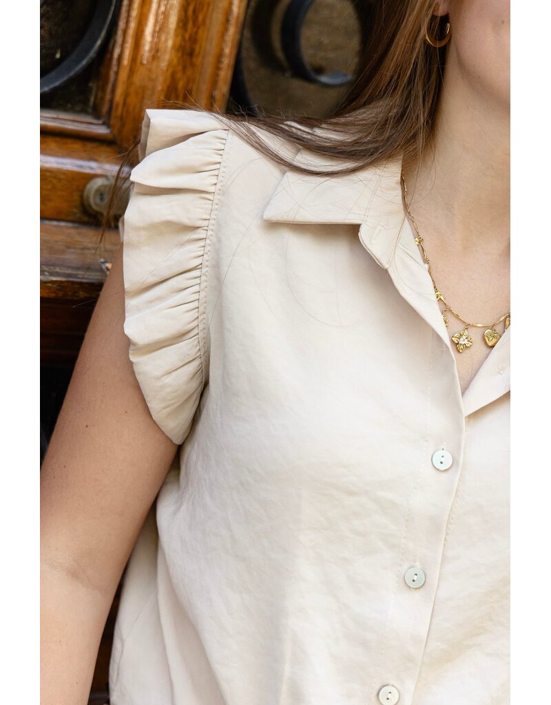 21Jewelz Blouse met knoopdetail & ruffles - beige