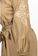 21Jewelz Losvallend jurkje met bloemdetail - camel
