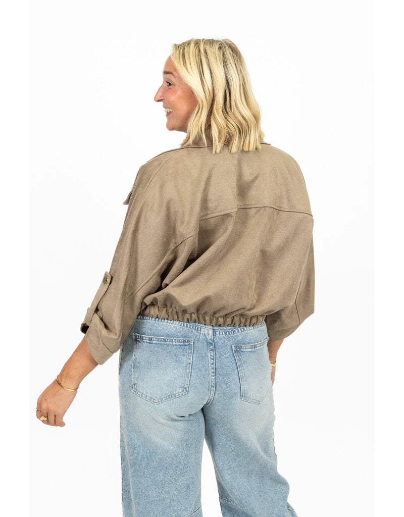 21Jewelz Suede-look jasje met gouden knoopjes - taupe