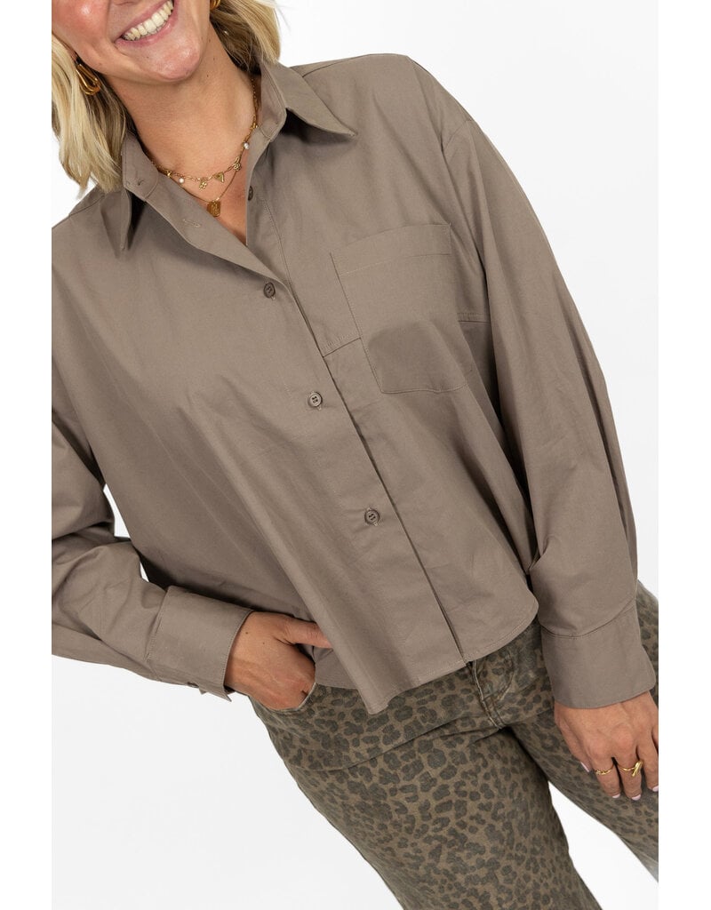 21Jewelz Oversized blouse met zakje - taupe