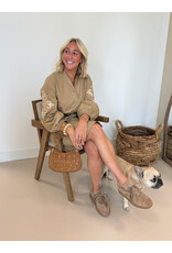 21Jewelz Losvallend jurkje met bloemdetail - camel