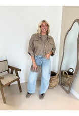 21Jewelz Suede-look jasje met gouden knoopjes - taupe