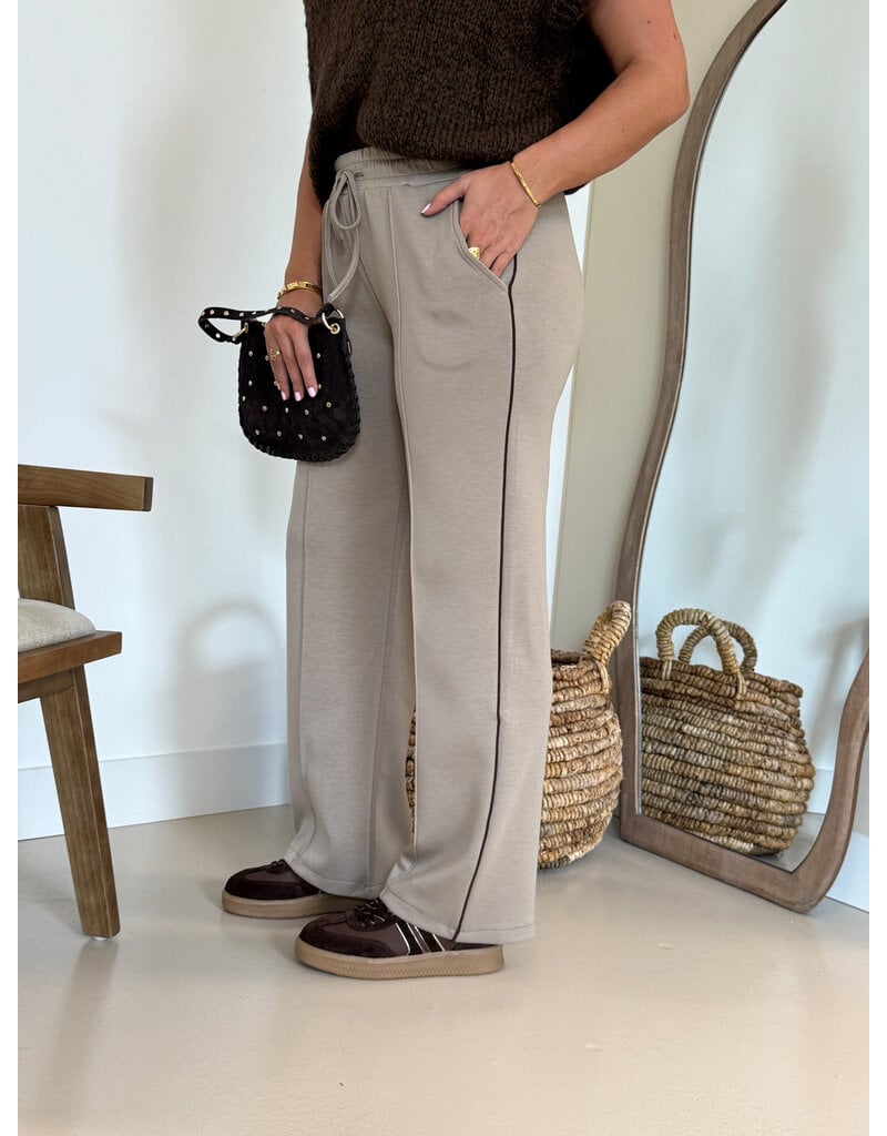 21Jewelz Zachte jogger met streep - taupe