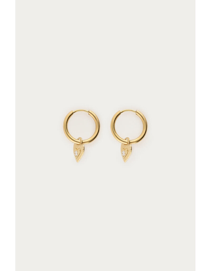 My Jewellery My Jewellery | Nomads minimalistische oorringen met hartje - goud